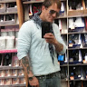 Meet your Posher, Christopher